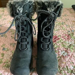 Women’s Keen winter boots